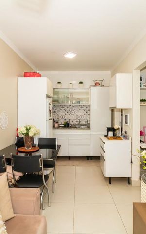 Casa de condomínio à venda com 38m², 1 quarto e 1 vagaSala e Cozinha