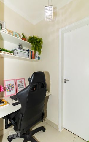 Casa de condomínio à venda com 38m², 1 quarto e 1 vagaSala e Cozinha