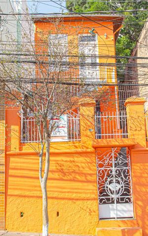 Casa à venda com 180m², 2 quartos e sem vagaFachada