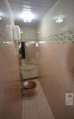 Casa à venda com 320m², 6 quartos e sem vagaLavabo 