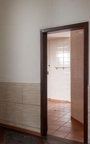 Casa à venda com 320m², 6 quartos e sem vaga Casa à venda com 320m², 6 quartos e sem vagaQuarto 5