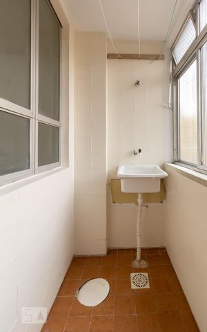 Apartamento à venda com 64m², 2 quartos e sem vagaÁrea de Serviço