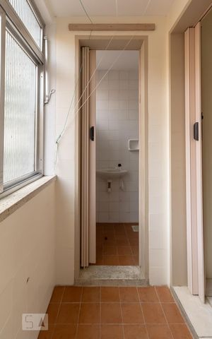 Apartamento à venda com 64m², 2 quartos e sem vagaÁrea de Serviço e Banheiro de serviço