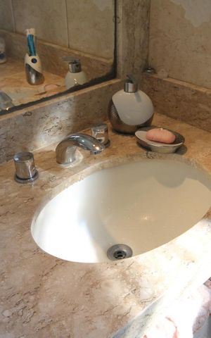 Casa à venda com 190m², 4 quartos e 1 vagaBanheiro