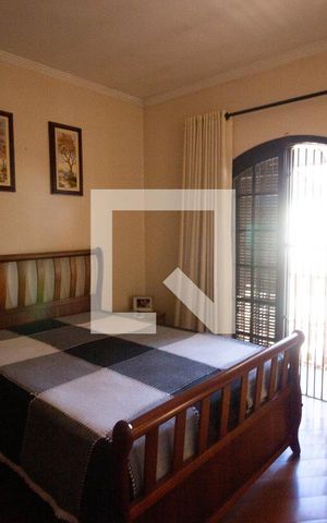 Casa para alugar com 113m², 3 quartos e 2 vagasSuite 