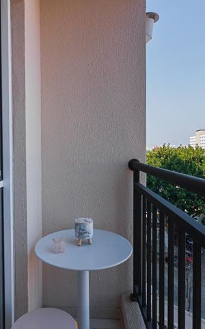 Apartamento à venda com 45m², 2 quartos e sem vaga Apartamento à venda com 45m², 2 quartos e sem vagaVARANDA