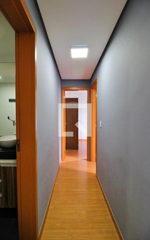 Apartamento à venda com 64m², 2 quartos e 1 vagaCorredor
