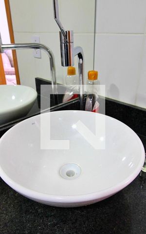 Apartamento à venda com 64m², 2 quartos e 1 vagaBanheiro