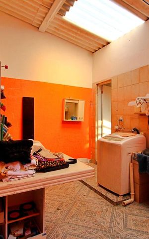 Casa à venda com 83m², 2 quartos e 2 vagasÁrea de Serviço