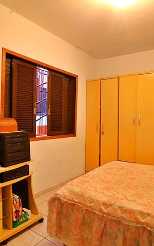 Casa à venda com 83m², 2 quartos e 2 vagasQuarto 1