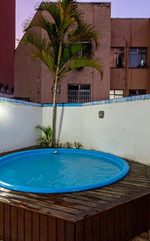 Apartamento à venda com 105m², 3 quartos e 2 vagas Apartamento à venda com 105m², 3 quartos e 2 vagasÁrea comum - Piscina