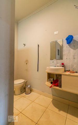 Casa à venda com 350m², 3 quartos e 1 vagaBanheiro da Suíte 1