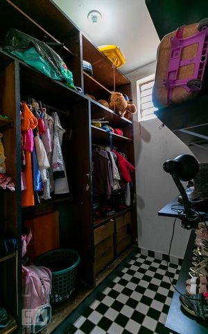 Casa à venda com 350m², 3 quartos e 1 vagaSuíte 2 - Closet