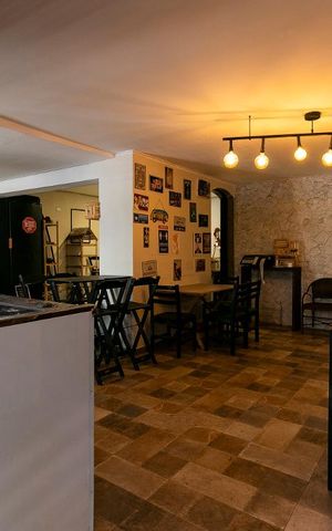 Casa à venda com 350m², 3 quartos e 1 vagaGaragem - Loja