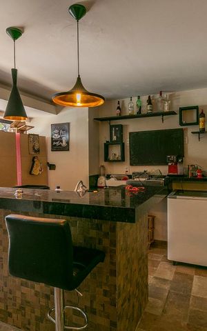 Casa à venda com 350m², 3 quartos e 1 vagaGaragem - Loja
