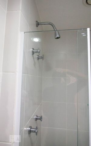 Apartamento à venda com 83m², 3 quartos e 1 vaga Apartamento à venda com 83m², 3 quartos e 1 vagaBanheiro 1