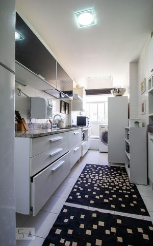 Apartamento à venda com 83m², 3 quartos e 1 vaga Apartamento à venda com 83m², 3 quartos e 1 vagaCozinha
