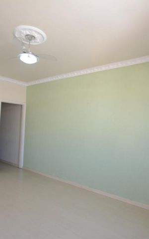 Apartamento para alugar com 84m², 2 quartos e 1 vagaSala