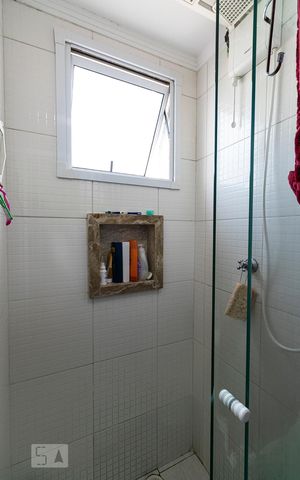 Apartamento à venda com 42m², 1 quarto e sem vagaBanheiro - Box