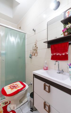 Casa à venda com 112m², 2 quartos e 1 vagaBanheiro