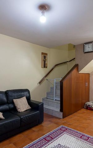 Casa à venda com 112m², 2 quartos e 1 vagaSala