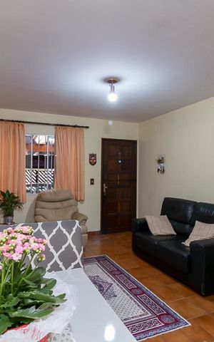 Casa à venda com 112m², 2 quartos e 1 vagaSala
