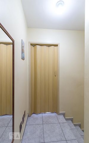 Casa à venda com 112m², 2 quartos e 1 vagaCorredor