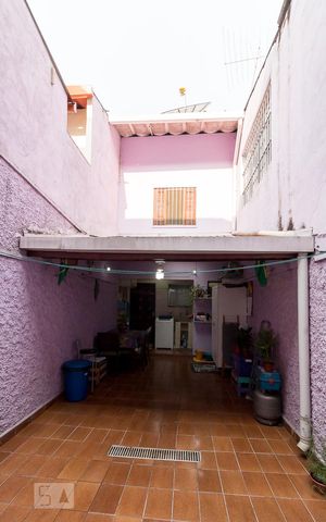 Casa à venda com 112m², 2 quartos e 1 vagaFachada da casa - fundos