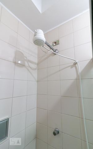 Casa à venda com 112m², 2 quartos e 1 vagaBanheiro - chuveiro