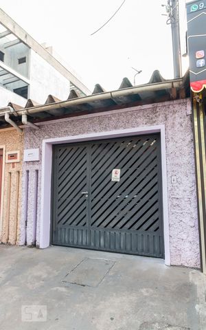 Casa à venda com 112m², 2 quartos e 1 vagaFachada da casa