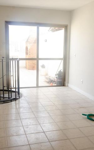 Apartamento à venda com 190m², 3 quartos e 2 vagas Apartamento à venda com 190m², 3 quartos e 2 vagasSala 2