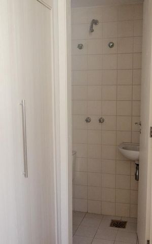 Apartamento à venda com 190m², 3 quartos e 2 vagas Apartamento à venda com 190m², 3 quartos e 2 vagasÁrea de Serviço - Armários