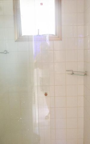 Apartamento à venda com 190m², 3 quartos e 2 vagas Apartamento à venda com 190m², 3 quartos e 2 vagasBanheiro 2
