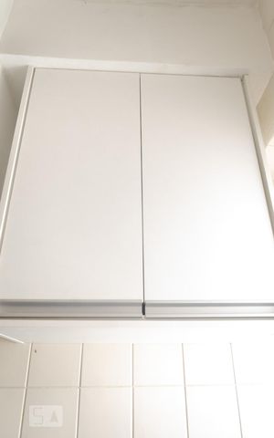 Apartamento à venda com 190m², 3 quartos e 2 vagas Apartamento à venda com 190m², 3 quartos e 2 vagasÁrea de Serviço - Armários
