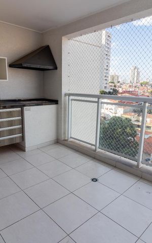 Apartamento à venda com 72m², 2 quartos e 1 vaga Apartamento à venda com 72m², 2 quartos e 1 vagaVaranda