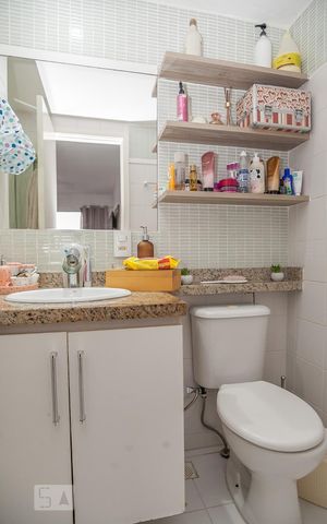 Apartamento à venda com 85m², 3 quartos e 1 vaga Apartamento à venda com 85m², 3 quartos e 1 vagaBanheiro da Suíte