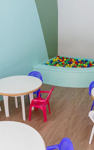 Apartamento para alugar com 82m², 2 quartos e 1 vaga Apartamento para alugar com 82m², 2 quartos e 1 vagaÁrea Comum - Playground