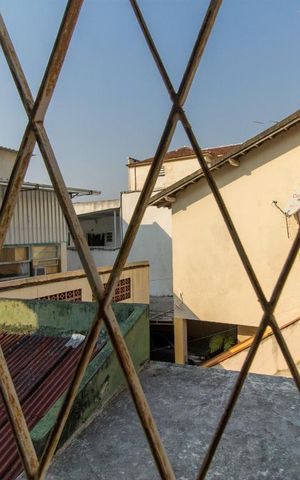 Casa à venda com 300m², 4 quartos e 3 vagas Casa à venda com 300m², 4 quartos e 3 vagasVista Escritório Suíte 1
