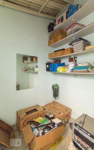 Casa à venda com 300m², 4 quartos e 3 vagas Casa à venda com 300m², 4 quartos e 3 vagasQuarto de Serviço 1