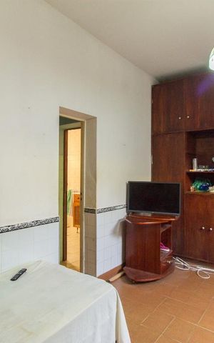 Casa à venda com 300m², 4 quartos e 3 vagas Casa à venda com 300m², 4 quartos e 3 vagasQuarto 2