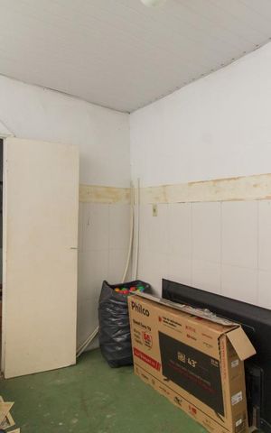 Casa à venda com 300m², 4 quartos e 3 vagas Casa à venda com 300m², 4 quartos e 3 vagasQuarto de Serviço 1