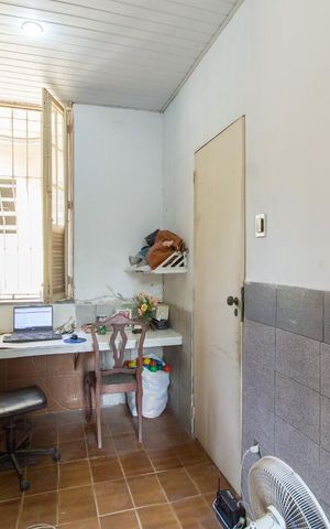 Casa à venda com 300m², 4 quartos e 3 vagas Casa à venda com 300m², 4 quartos e 3 vagasQuarto 1