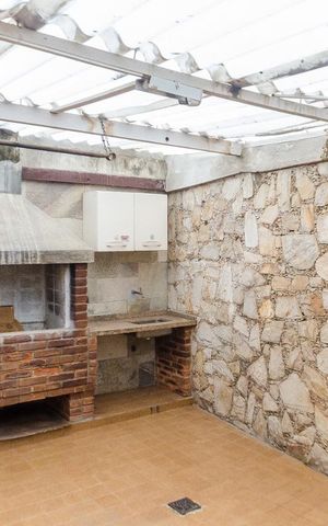 Casa à venda com 300m², 3 quartos e 5 vagasChurrasqueira