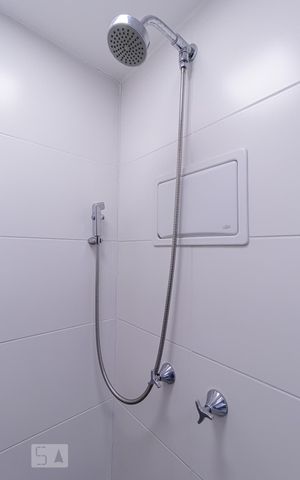 Apartamento à venda com 105m², 1 quarto e 1 vaga Apartamento à venda com 105m², 1 quarto e 1 vagaBanheiro