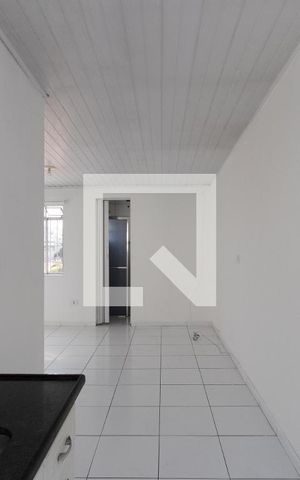 Casa de condomínio para alugar com 50m², 1 quarto e sem vaga Casa de condomínio para alugar com 50m², 1 quarto e sem vagaSala/Cozinha