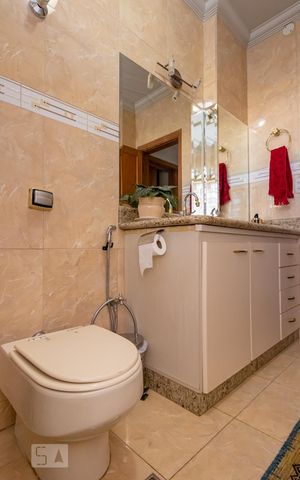 Apartamento à venda com 120m², 3 quartos e sem vaga Apartamento à venda com 120m², 3 quartos e sem vagaBanheiro Social