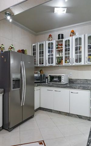Apartamento à venda com 120m², 3 quartos e sem vaga Apartamento à venda com 120m², 3 quartos e sem vagaCozinha
