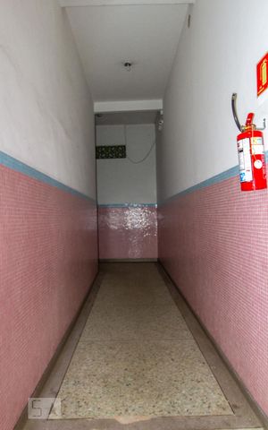 Apartamento para alugar com 80m², 2 quartos e sem vaga Apartamento para alugar com 80m², 2 quartos e sem vagaHall social