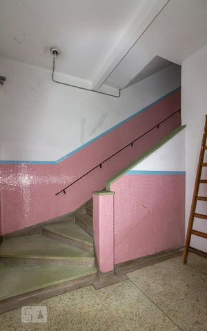 Apartamento para alugar com 80m², 2 quartos e sem vaga Apartamento para alugar com 80m², 2 quartos e sem vagaHall social