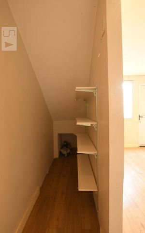 Casa de condomínio à venda com 65m², 2 quartos e 2 vagasSala